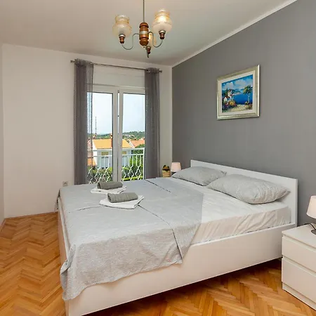 4 Bedroom In